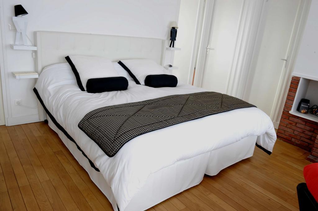 Bed and Breakfast Au Coeur De Beauvais Exterior foto