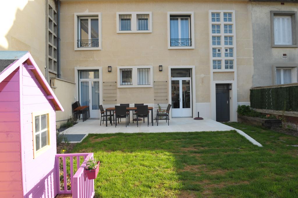 Bed and Breakfast Au Coeur De Beauvais Exterior foto